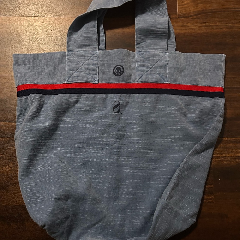 Sundry x Lou & Grey Tote Bag - Picture 1 of 4